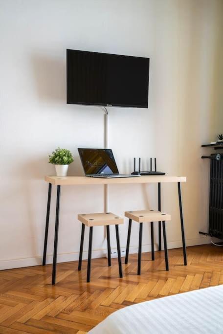 Quiet And Classic Studio With Cismigiu Park View Bucarest Extérieur photo